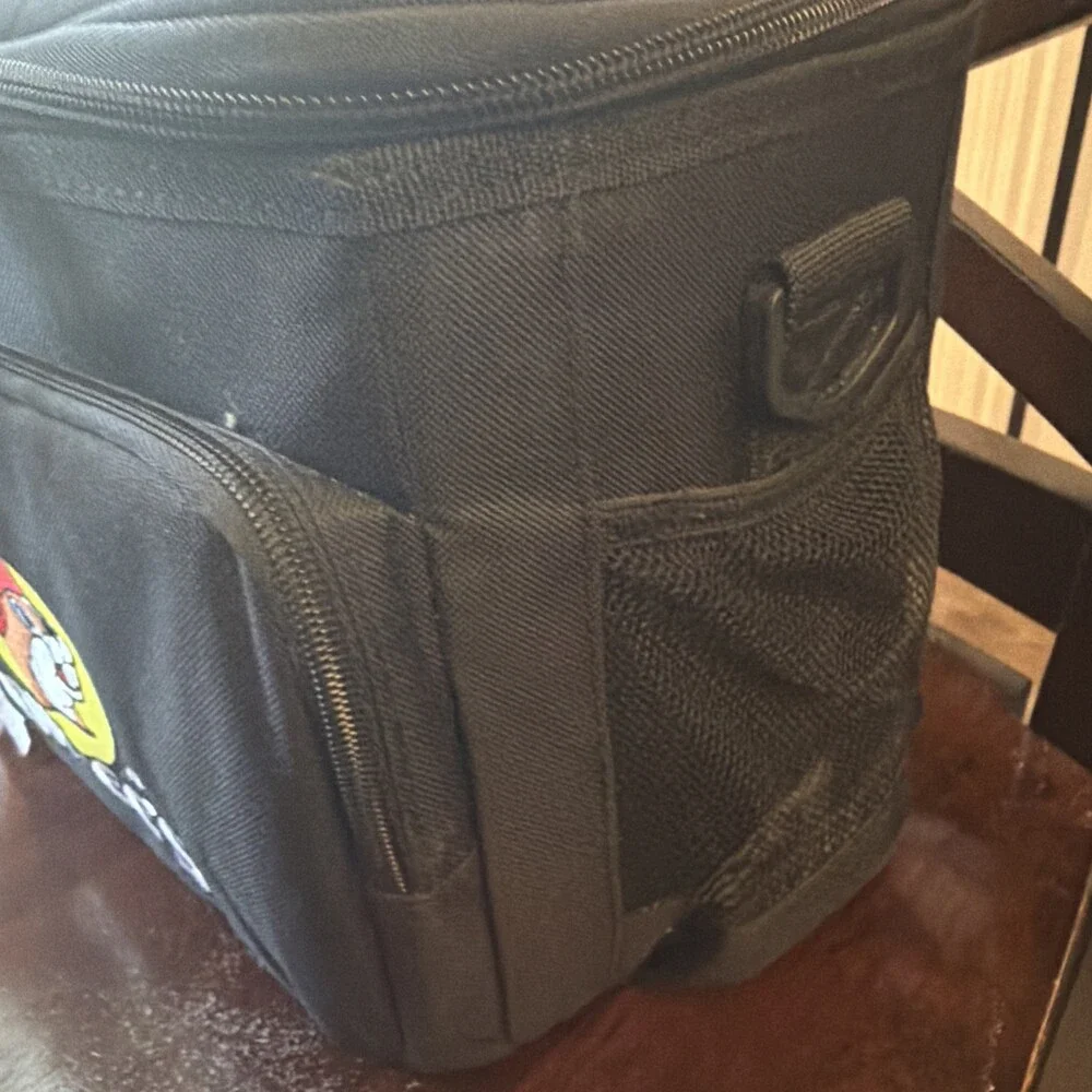 Buc-ee’s Lunchbox/Cooler W/Top Handle, 8 Can Capacity NO STRAP